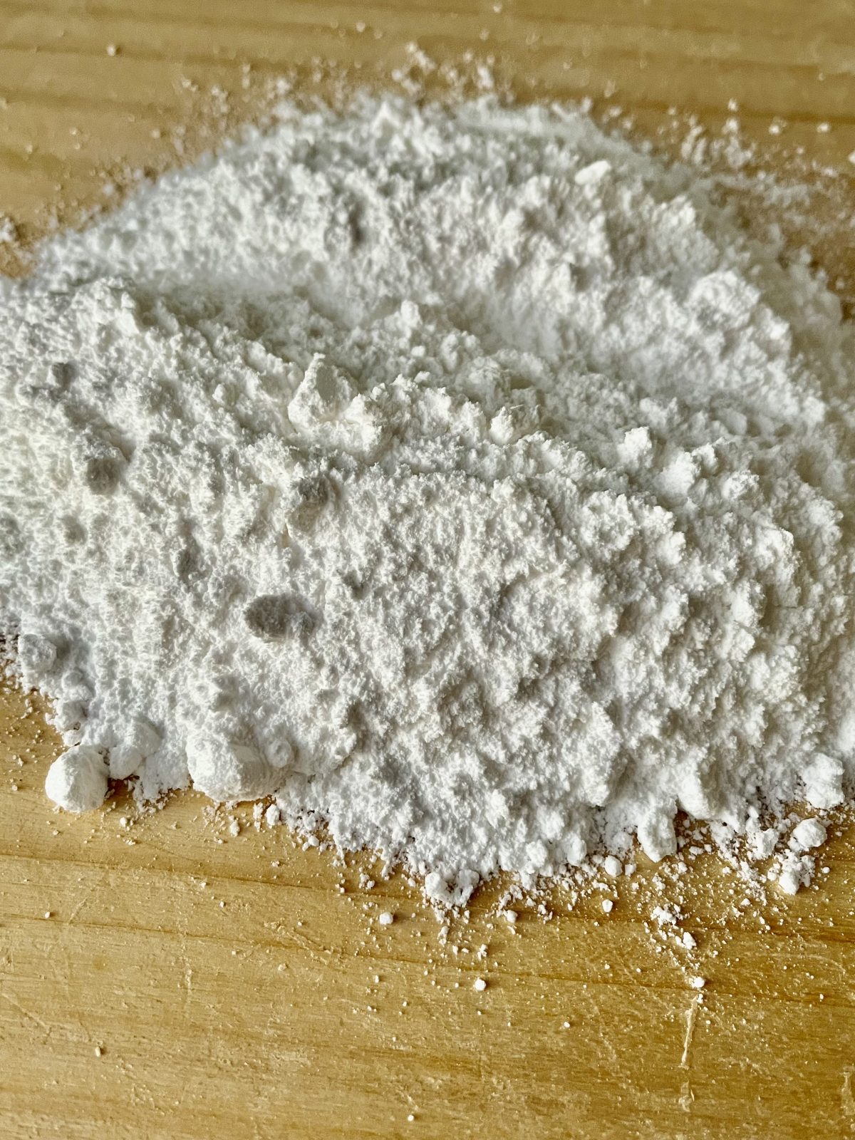 múka na pracovnej doske